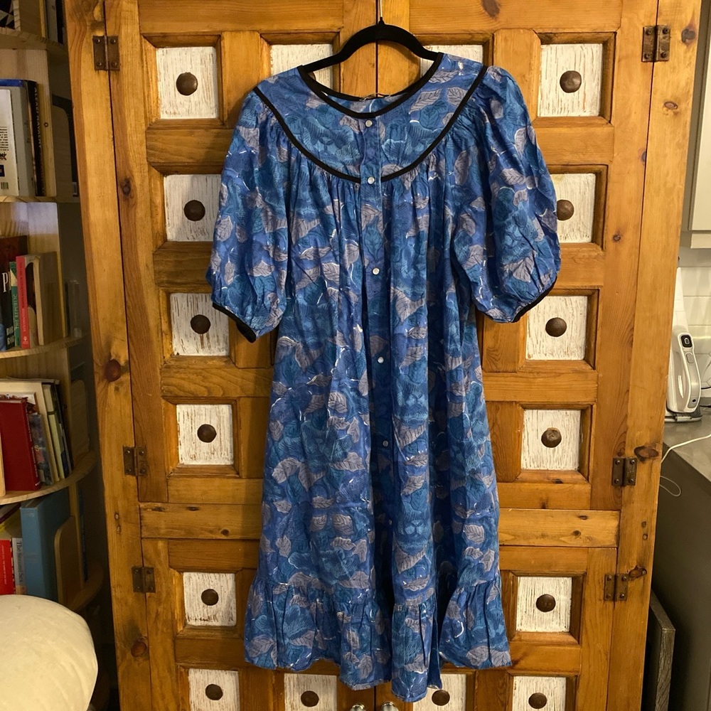 Batsheva blue floral dress with snaps and pockets OSFM